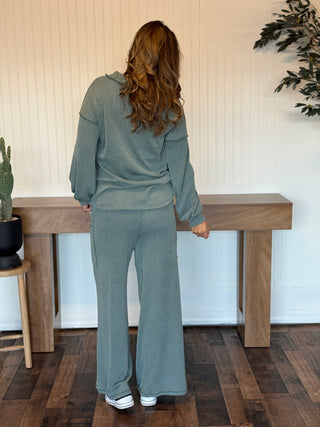 Quiet Confidence Two-Tone Ribbed Set, Dark Sage