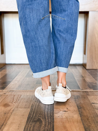 Very G Aman Slip On Sneaker, Natural Silver Hearts