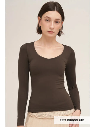 NIKIBIKI Women's Clean Line Sweetheart Long Sleeve Top, Chocolate