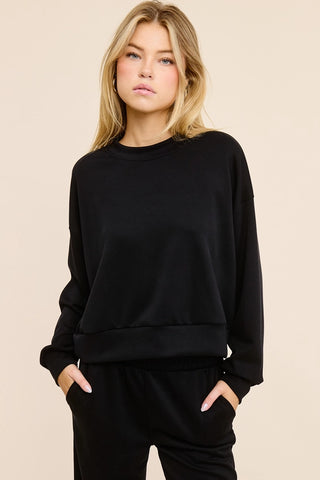 The AeroSoft Lounge Crew, Black