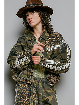 POL Women's Countryside Camo Contrast Shacket