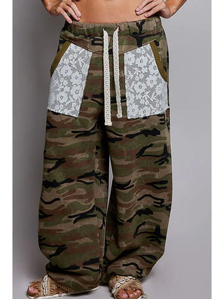 POL Women's Fall Forage Lace Camo Joggers