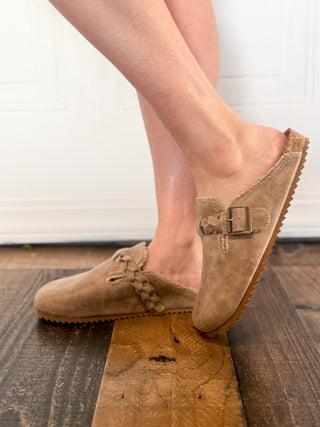 Very G Iris 3 Slip On Braided Mule