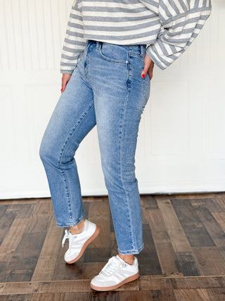 Classic High Rise 90s Jean