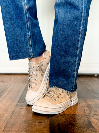 Very G Aman Slip On Sneaker, Natural Silver Hearts