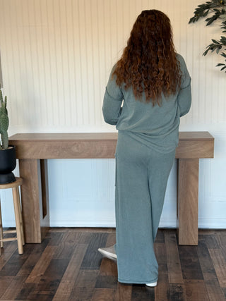 Quiet Confidence Two-Tone Ribbed Set, Dark Sage