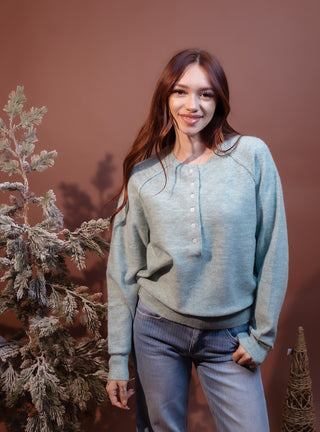 HEM & THREAD Women's Mistletoe Morning Henley Sweater