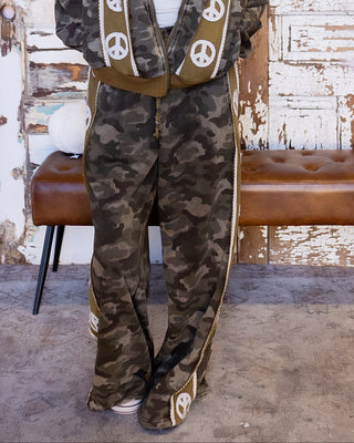 POL Women's Peaceful Rebel Camo Wide-Leg Pants