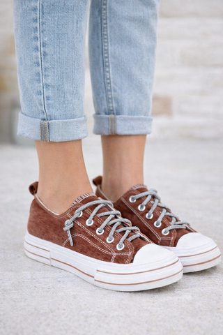 Very G Aman Slip On Sneaker, Tan