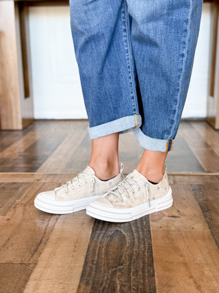 Very G Aman Slip On Sneaker, Natural Silver Hearts