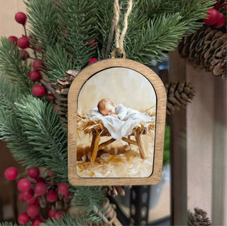 Canvas Arch Ornament Manger