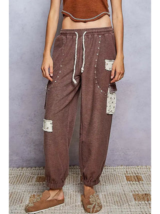 POL Women's Faded Garden Low-Rise Rivet Joggers, Choco