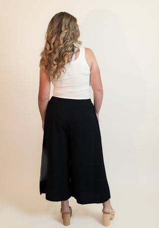 ALLIE ROSE Women's Midnight Breeze Capri Linen Pants - 240 Pants - The Farmhouse