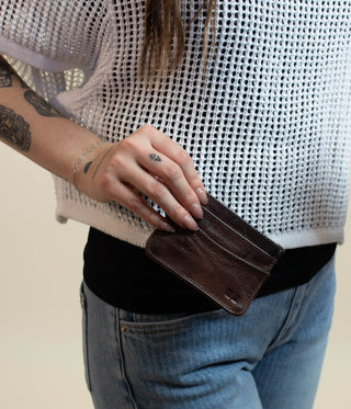 BedStu Chuck Wallet, Teak Rustic - 280 Bags - The Farmhouse
