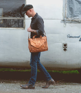 BedStu Depp Messenger Bag, Tan Dip Dye*** - 450 BedStu Dropship - The Farmhouse