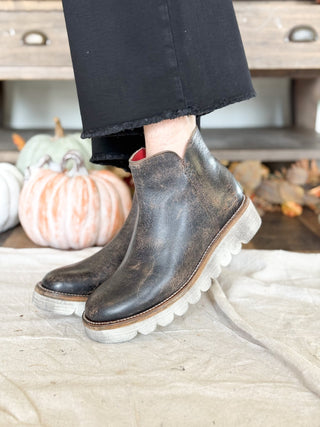 BedStu Lydyi Boot, Black Lux - 300 Footwear - The Farmhouse