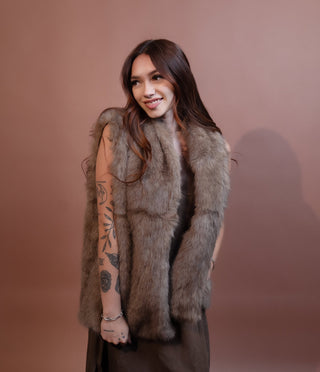 Brown sugar faux fur vest with shawl collar and sleeveless design for layering