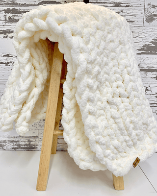 Cozy Knits Hand Knit Blanket Class - The Farmhouse