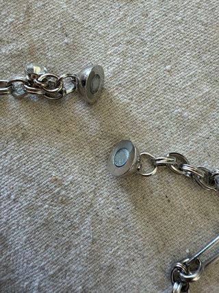 Effortless Grace Magnetic Chain Necklace, Silver - 290 Jewelry - The Farmhouse
