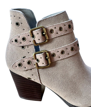 Elsa Leather Ankle Boot in Taupe - 100 Western Boots - The Farmhouse