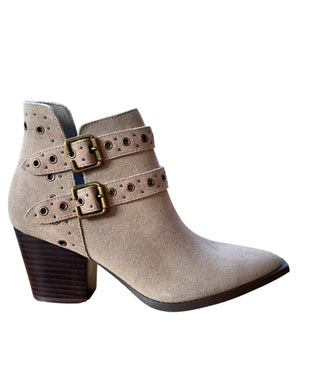Elsa Leather Ankle Boot in Taupe - 100 Western Boots - The Farmhouse