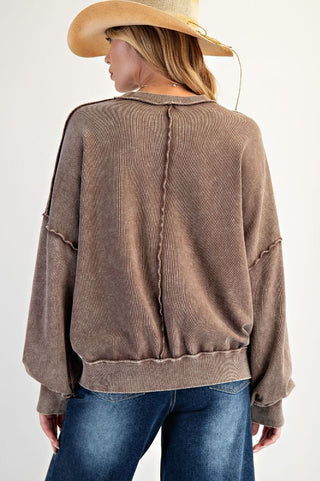 Vintage Vibe Mineral Wash Pullover – Relaxed Exposed Seam Cotton Sweatshirt, Cacao