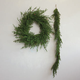 Faux cedar garland with natural pinecones and 72 inches of lifelike greenery
