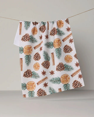 Simmer Pot print holiday tea towel in absorbent quick-drying Geoweave fabric