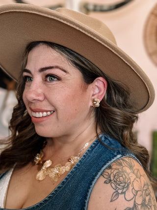 Golden Pearl Flower Necklace and Earrings Set - The Farmhouse