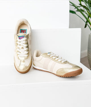 Madrid Sneaker in Beige/Gold - 120 Sneakers - The Farmhouse