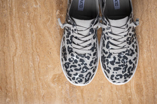 Mayo Sneaker in Light Grey Leopard - 120 Sneakers - The Farmhouse