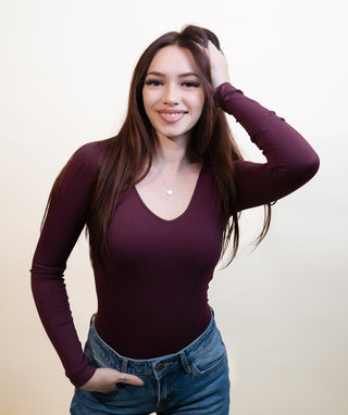 Nikibiki raisin seamless jersey V-neck long sleeve bodysuit