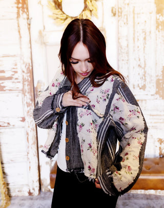 Side view of POL boxy cropped tapestry jacket
