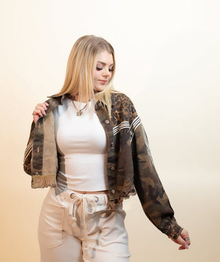 POL Women's Countryside Camo Contrast Shacket - 160 Outerwear - The Farmhouse