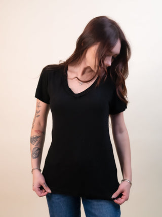 POL Women's Fall Wander Stone-Washed Top, Black - 130 Basics - The Farmhouse