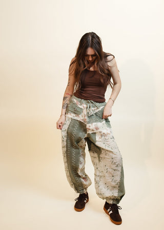 POL Women's Hedge Row Floral Patch Jogger Pants - 240 Pants - The Farmhouse