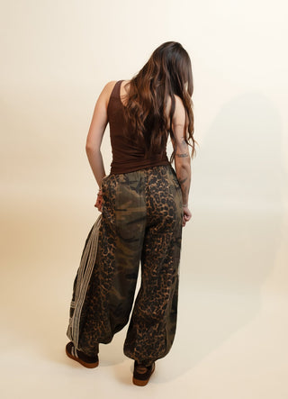 POL Women's Moss & Leopard Lounge Joggers - 240 Pants - The Farmhouse