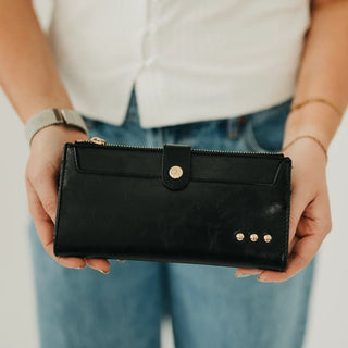 PRETTY SIMPLE Essentials Carryall Wallet, Black - 280 Bags - The Farmhouse