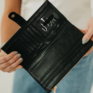 PRETTY SIMPLE Essentials Carryall Wallet, Black - 280 Bags - The Farmhouse