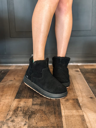 Reef Horizon Daniela Slip On Boot - Black - The Farmhouse