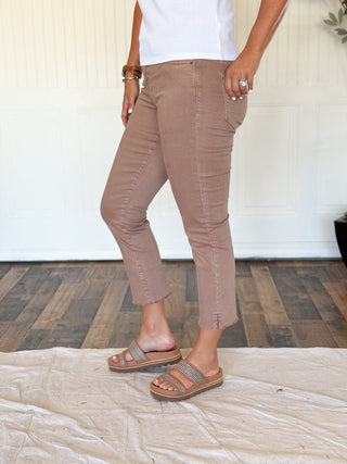 Straight Leg With Slit At Bottom - 210 Jeans - The Farmhouse