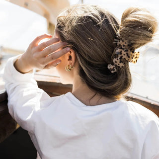 TELETIES Classic Blonde Tortoise Claw Hair Clip - 270 Beauty - The Farmhouse