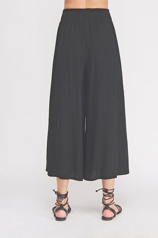 The Midnight Breeze Capri Linen Pants - 240 Pants - The Farmhouse
