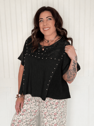 The Peach Pearl Charm Tee, Black - 100 Casual Tops - The Farmhouse