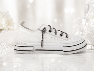 Very G Aman Slip On Sneaker, White - 300 Footwear - The Farmhouse