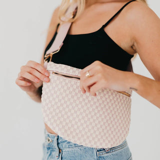 Westlyn Woven Bum Bag, Checkered Blush - 280 Bags - The Farmhouse