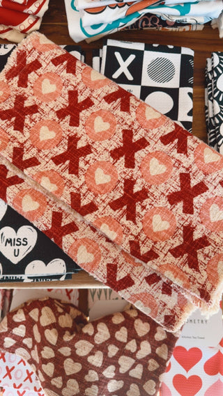 XOXO Valentines Day Table Runner, XOXO Print - The Farmhouse