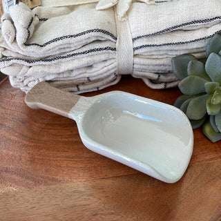 Stoneware Scoop in White Lg - The Farmhouse AZ