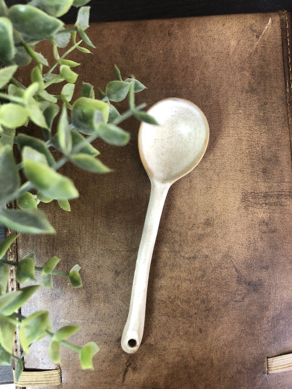 Stoneware spoon Ivory - The Farmhouse